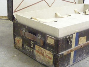 trunk7 Louis Vuitton Trunk Sold for £5,600 2012