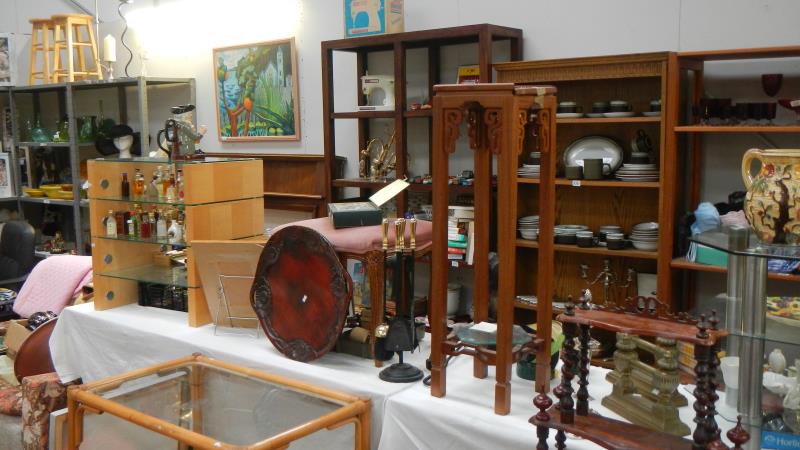 Antiques Collectors & General Auction