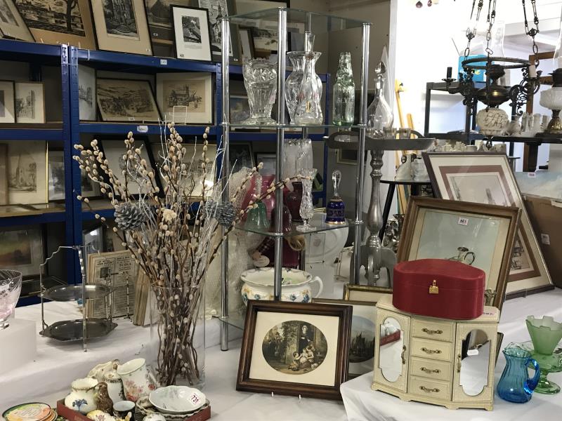 Antiques Art and Collectables